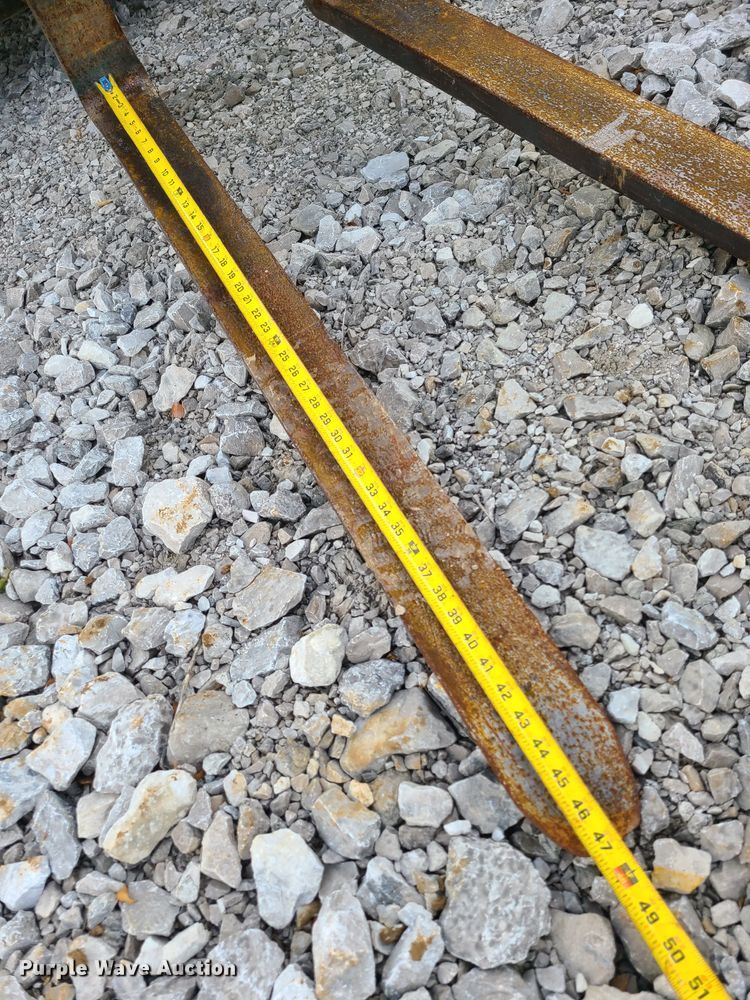 image for item JW9795 2015 Genie GTH-5519  telehandler