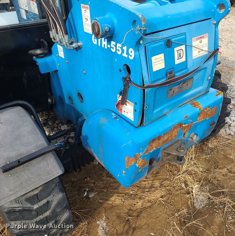 image for item JW9795 2015 Genie GTH-5519  telehandler