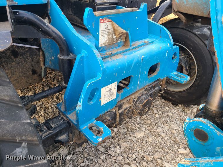 image for item JW9795 2015 Genie GTH-5519  telehandler