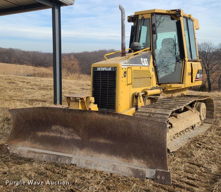 image for item JW9799 2005 Caterpillar D3G LGP  dozer