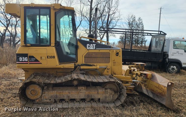 image for item JW9799 2005 Caterpillar D3G LGP  dozer