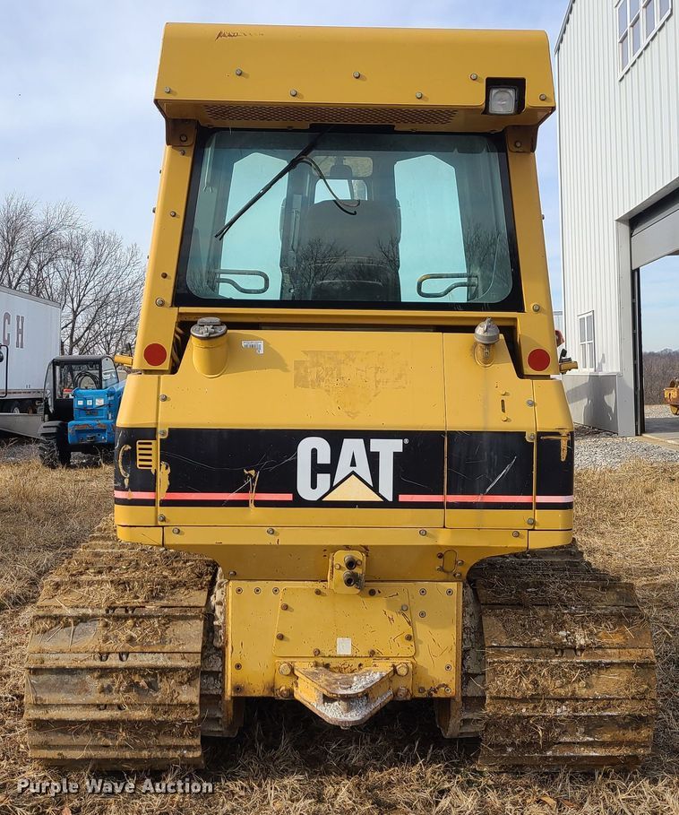 image for item JW9799 2005 Caterpillar D3G LGP  dozer