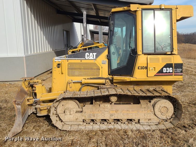 image for item JW9799 2005 Caterpillar D3G LGP  dozer