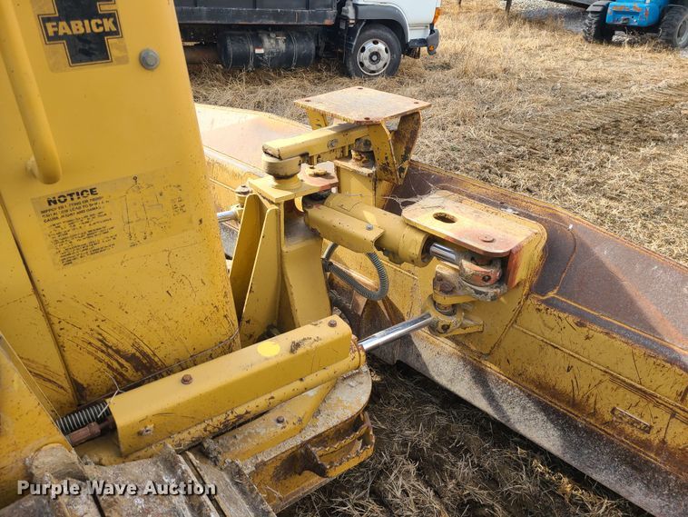 image for item JW9799 2005 Caterpillar D3G LGP  dozer