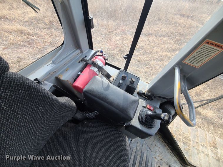 image for item JW9799 2005 Caterpillar D3G LGP  dozer