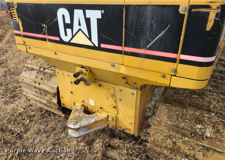 image for item JW9799 2005 Caterpillar D3G LGP  dozer