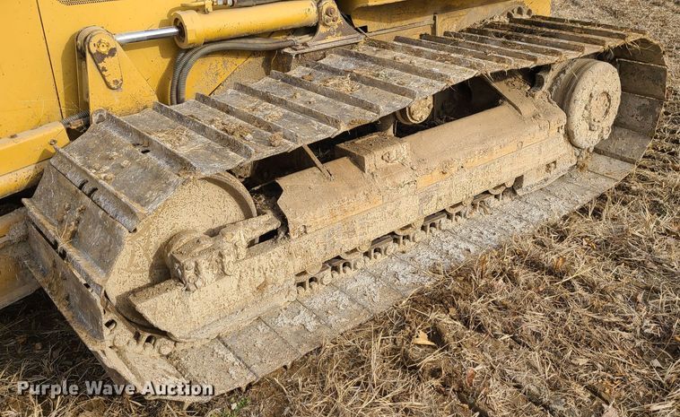 image for item JW9799 2005 Caterpillar D3G LGP  dozer