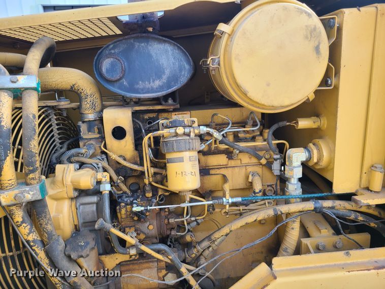 image for item JW9800 1996 Caterpillar CP433C  single drum roller