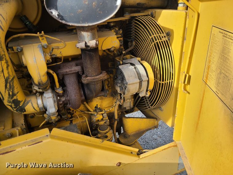 image for item JW9800 1996 Caterpillar CP433C  single drum roller