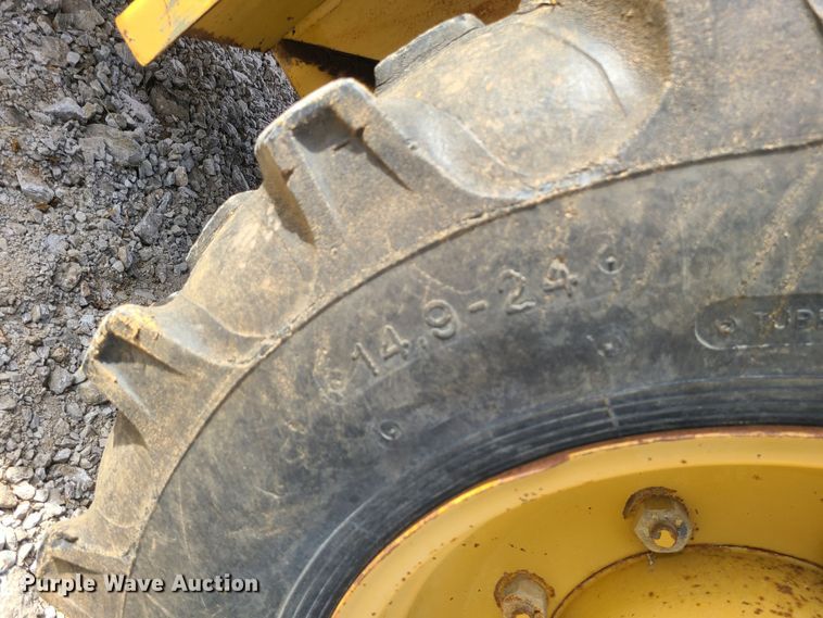 image for item JW9800 1996 Caterpillar CP433C  single drum roller