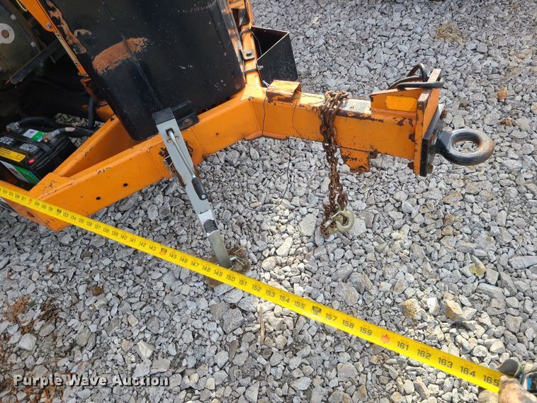 image for item JW9801 2010 Altec CFD1217  wood chipper