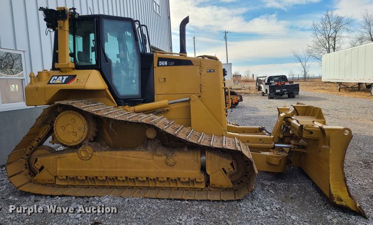 image for item JW9804 2012 Caterpillar D6N LGP  dozer