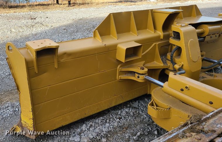 image for item JW9804 2012 Caterpillar D6N LGP  dozer