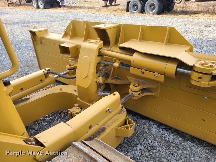 image for item JW9804 2012 Caterpillar D6N LGP  dozer