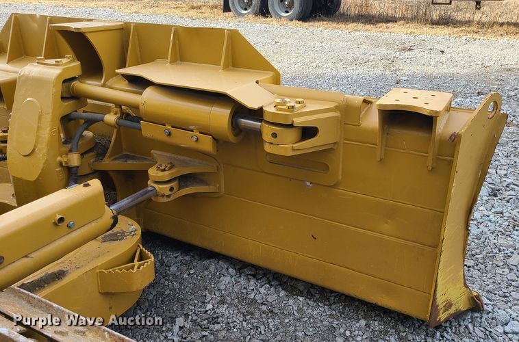 image for item JW9804 2012 Caterpillar D6N LGP  dozer