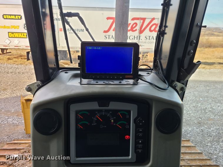 image for item JW9804 2012 Caterpillar D6N LGP  dozer