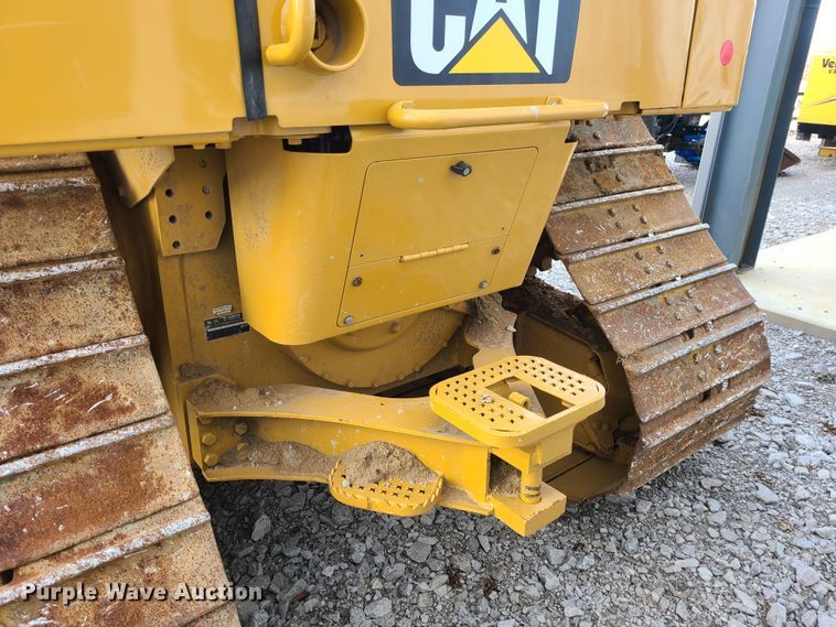 image for item JW9804 2012 Caterpillar D6N LGP  dozer