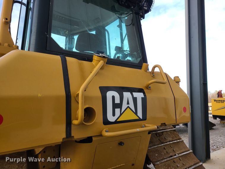 image for item JW9804 2012 Caterpillar D6N LGP  dozer