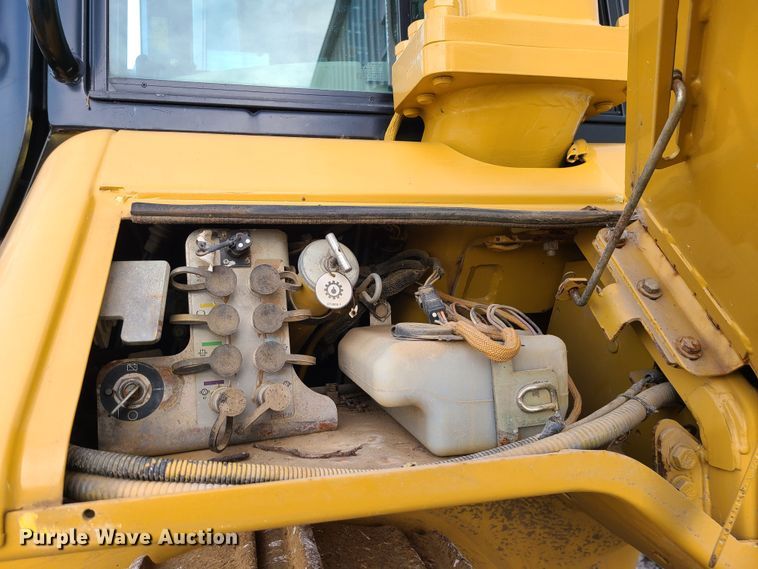 image for item JW9804 2012 Caterpillar D6N LGP  dozer