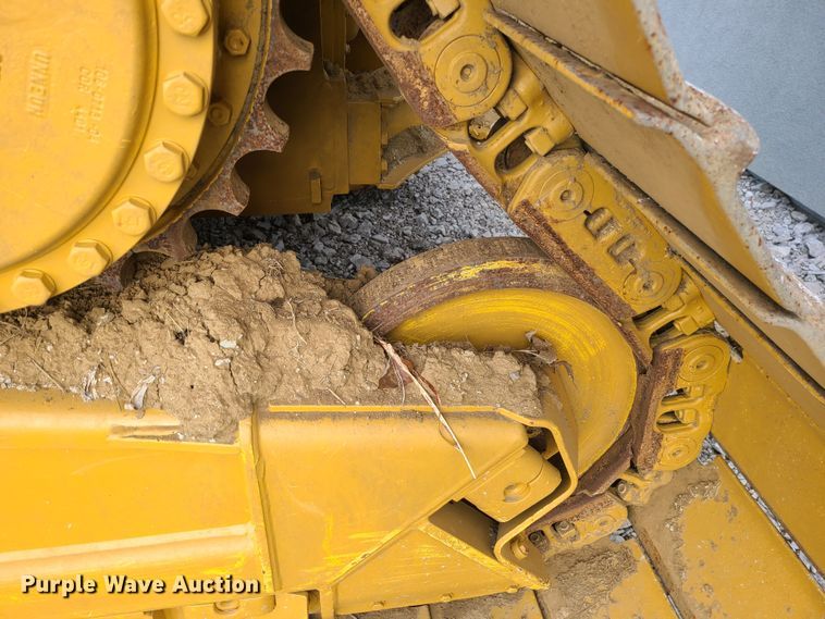 image for item JW9804 2012 Caterpillar D6N LGP  dozer