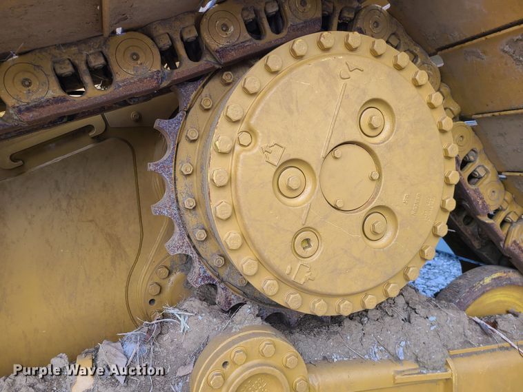 image for item JW9804 2012 Caterpillar D6N LGP  dozer