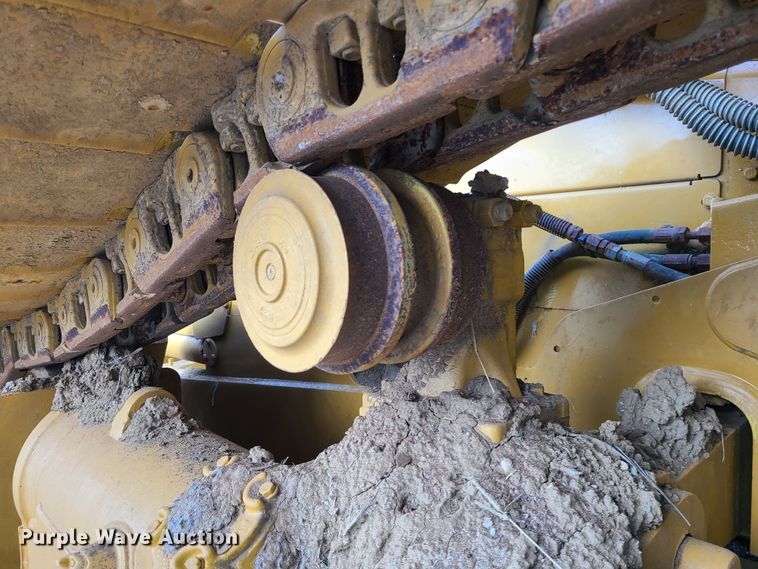 image for item JW9804 2012 Caterpillar D6N LGP  dozer