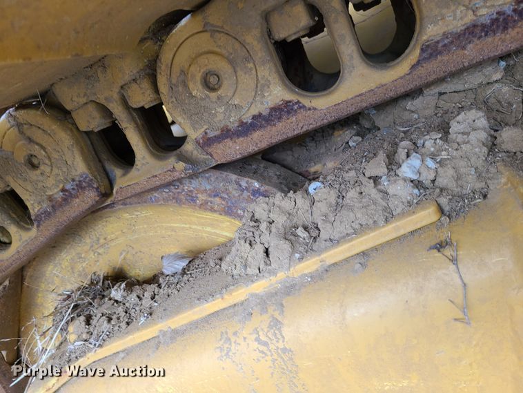 image for item JW9804 2012 Caterpillar D6N LGP  dozer