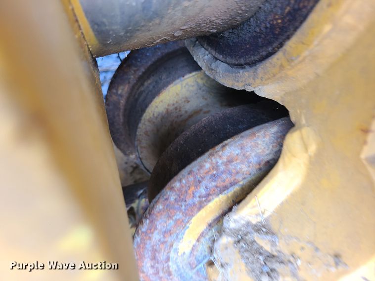 image for item JW9804 2012 Caterpillar D6N LGP  dozer