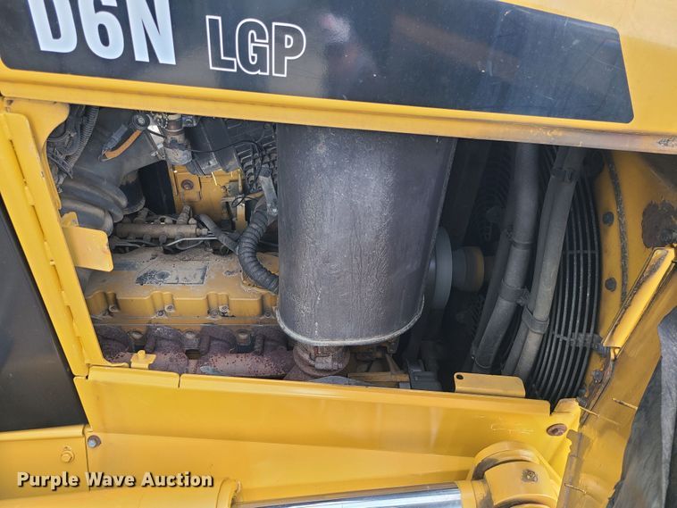 image for item JW9804 2012 Caterpillar D6N LGP  dozer