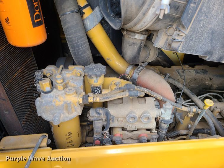 image for item JW9804 2012 Caterpillar D6N LGP  dozer