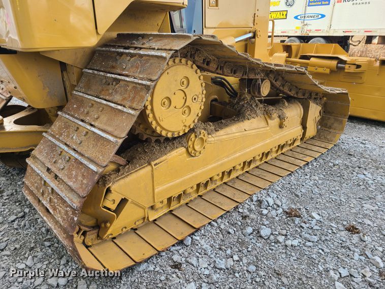 image for item JW9804 2012 Caterpillar D6N LGP  dozer