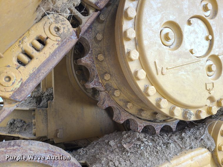 image for item JW9804 2012 Caterpillar D6N LGP  dozer