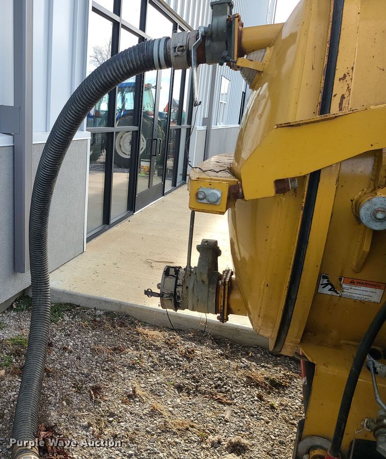 image for item JW9805 2015 Vermeer VX50-800  vacuum excavator