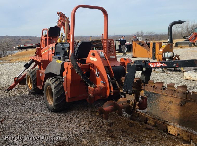 image for item JW9806 2005 Ditch Witch RT55H  trencher