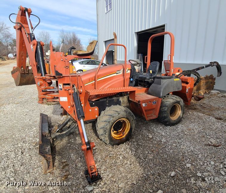 image for item JW9806 2005 Ditch Witch RT55H  trencher