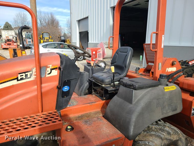 image for item JW9806 2005 Ditch Witch RT55H  trencher