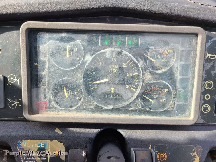 image for item JW9806 2005 Ditch Witch RT55H  trencher