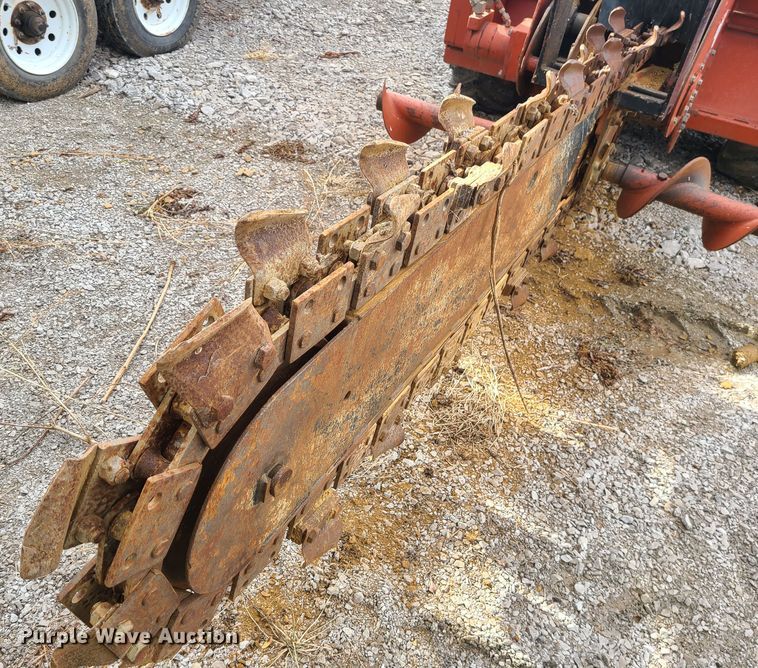 image for item JW9806 2005 Ditch Witch RT55H  trencher
