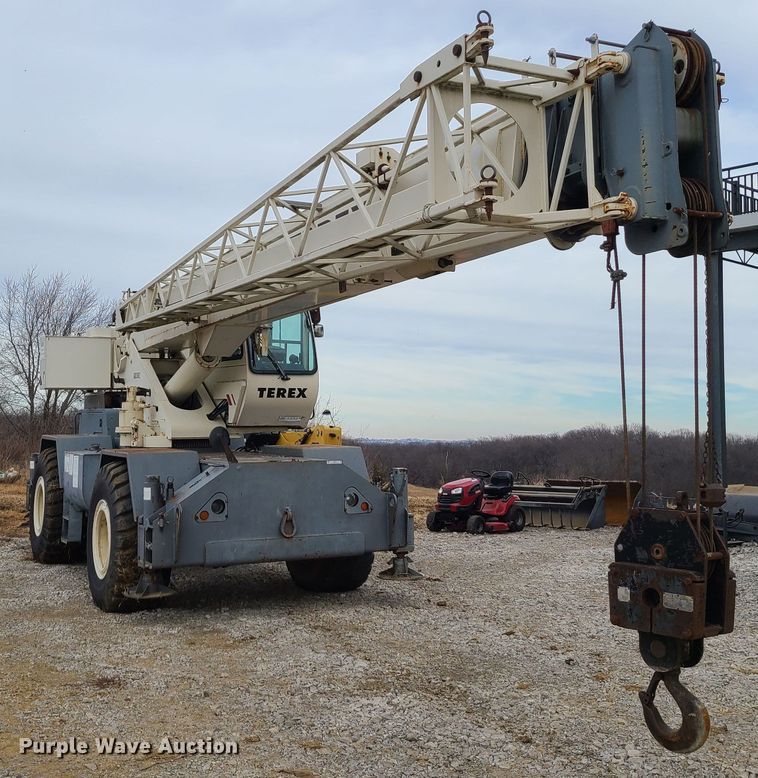 image for item JW9817 2001 Terex RT230  crane