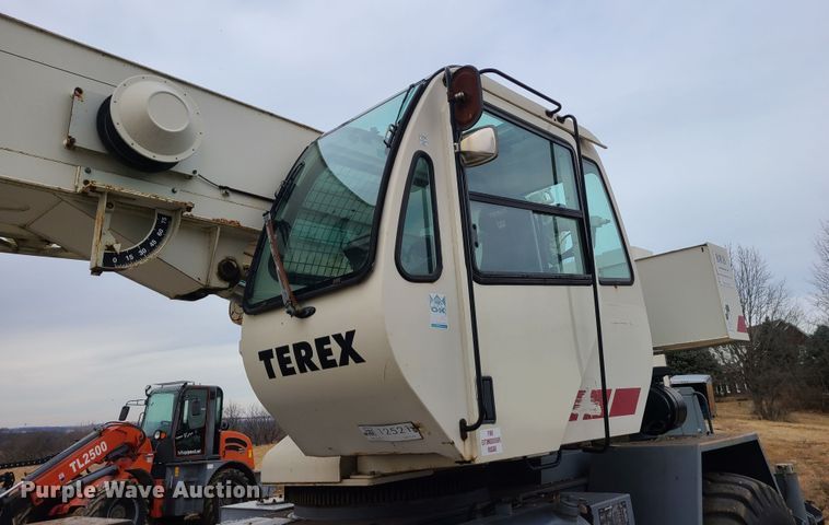 image for item JW9817 2001 Terex RT230  crane