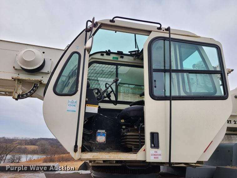 image for item JW9817 2001 Terex RT230  crane