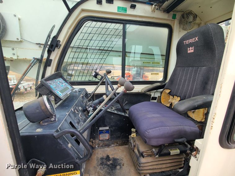 image for item JW9817 2001 Terex RT230  crane