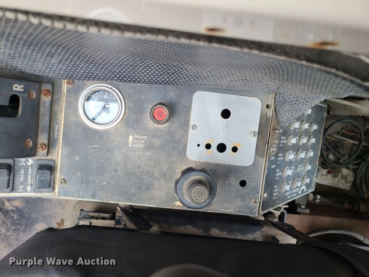 image for item JW9817 2001 Terex RT230  crane