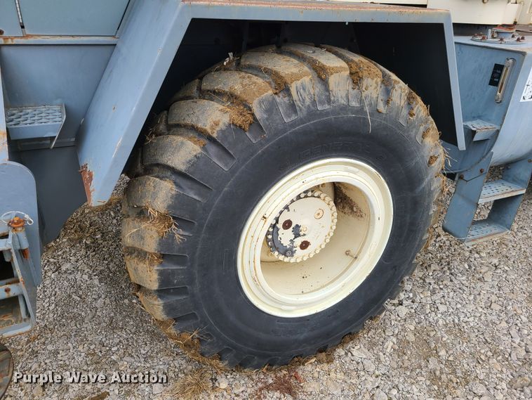 image for item JW9817 2001 Terex RT230  crane