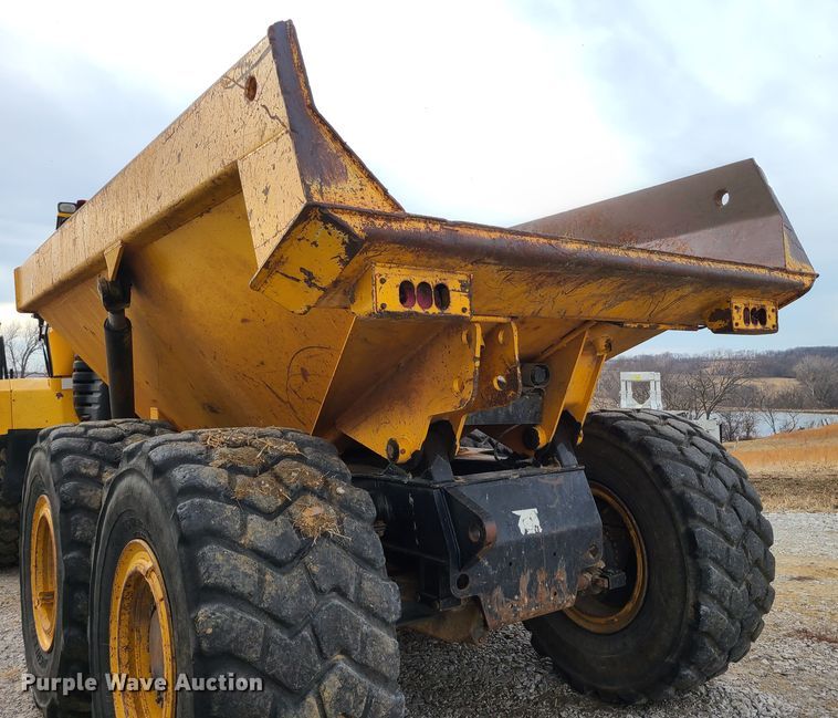 image for item JW9818 2006 JCB 722  haul truck