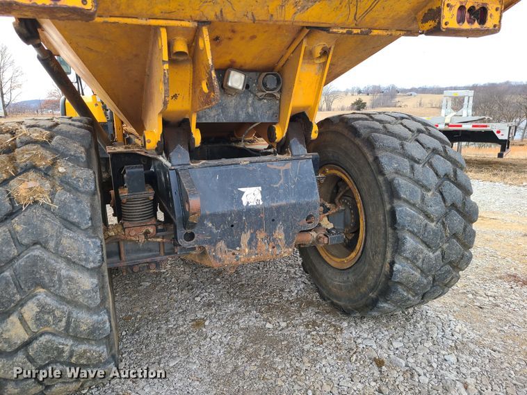 image for item JW9818 2006 JCB 722  haul truck