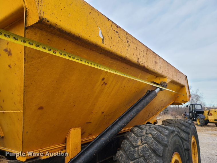 image for item JW9818 2006 JCB 722  haul truck