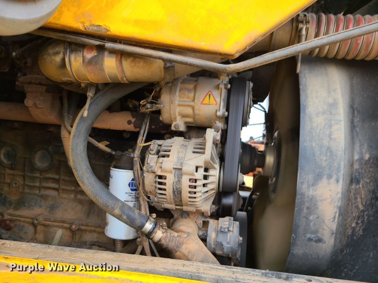 image for item JW9818 2006 JCB 722  haul truck