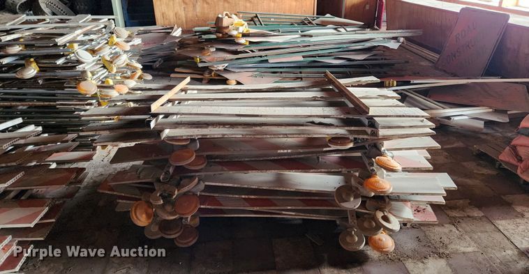 image for item KT9481 Road safety equipment