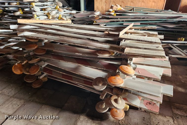 image for item KT9481 Road safety equipment